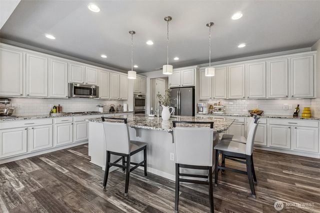 13931 E 63rd Avenue E, Puyallup, WA 98373