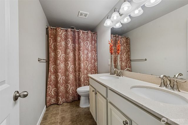 13931 E 63rd Avenue E, Puyallup, WA 98373