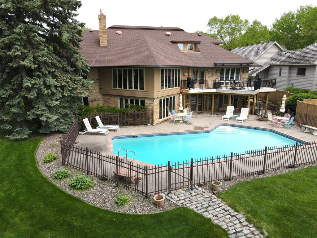1128 Benton Street, Anoka, MN 55303 — photo 2