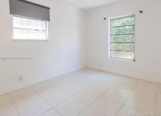 305 NE 2nd Ave na, Dania Beach, FL 33004