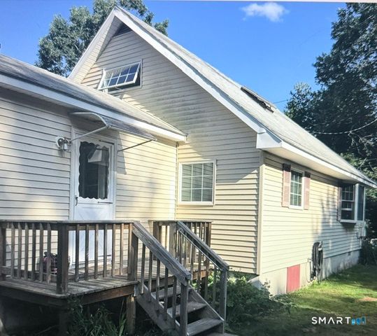 33 Maple Street, Stonington, CT 06378