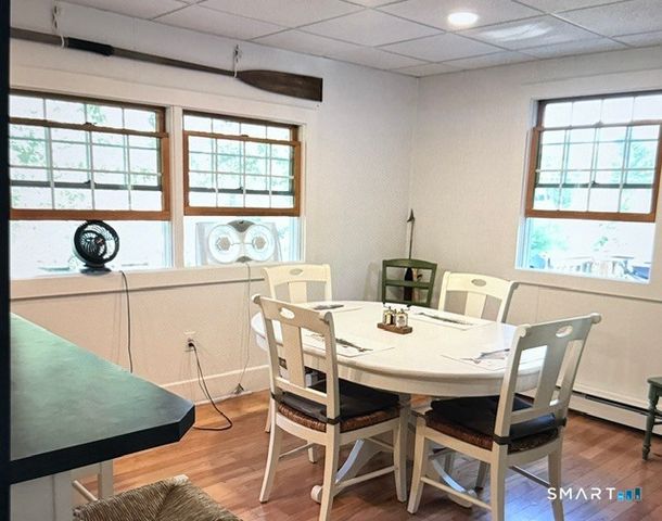 33 Maple Street, Stonington, CT 06378