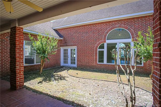 1304 Charlestown Lane, Lake Charles, LA 70605