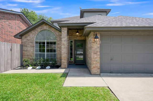 12858 Pelican Island Drive, Willis, TX 77318