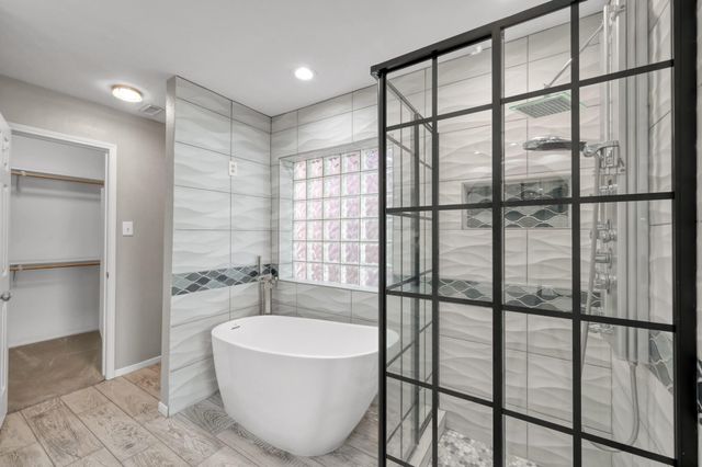 12858 Pelican Island Drive, Willis, TX 77318