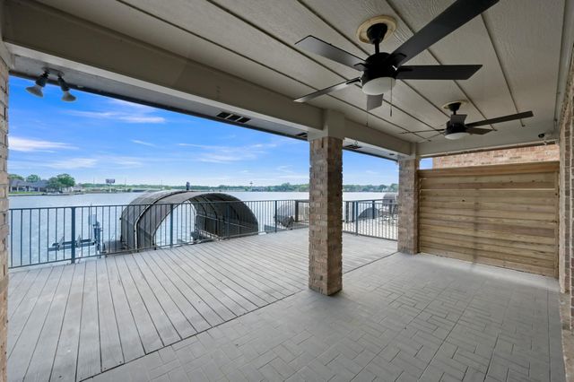 12858 Pelican Island Drive, Willis, TX 77318