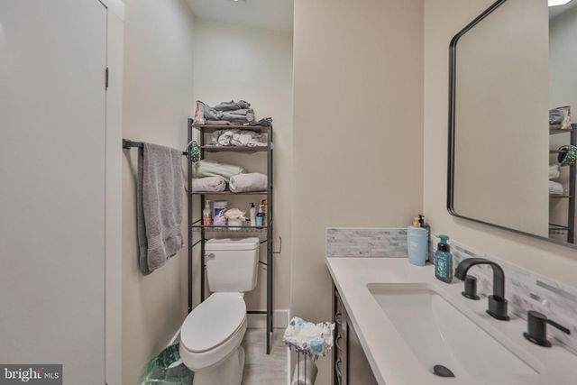 1215 BLUE MOUNTAIN CIR, Saylorsburg, PA 18353