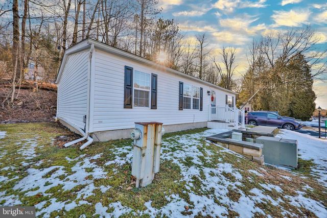 1215 BLUE MOUNTAIN CIR, Saylorsburg, PA 18353