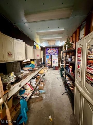 7931 Service Street, Masury, OH 44438