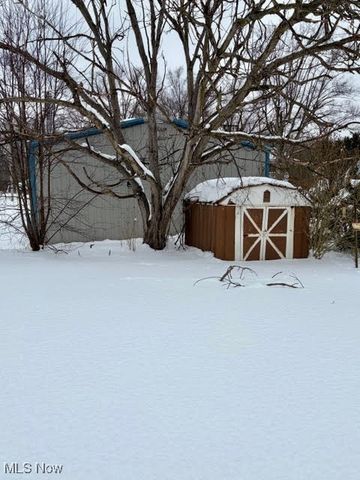 7931 Service Street, Masury, OH 44438