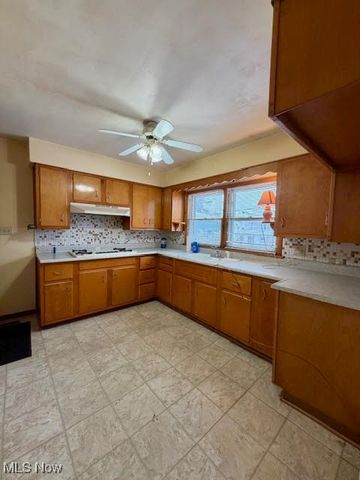 7931 Service Street, Masury, OH 44438