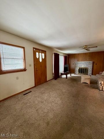 7931 Service Street, Masury, OH 44438