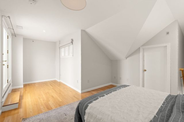 11 Russell Pl 11, Arlington, MA 02474