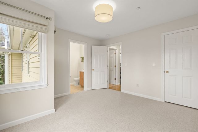 11 Russell Pl 11, Arlington, MA 02474