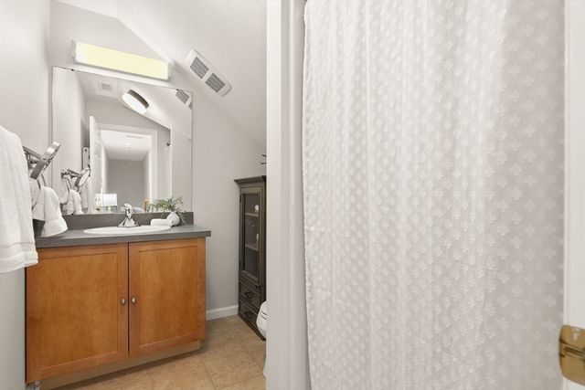 11 Russell Pl 11, Arlington, MA 02474