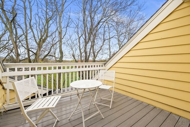 11 Russell Pl 11, Arlington, MA 02474