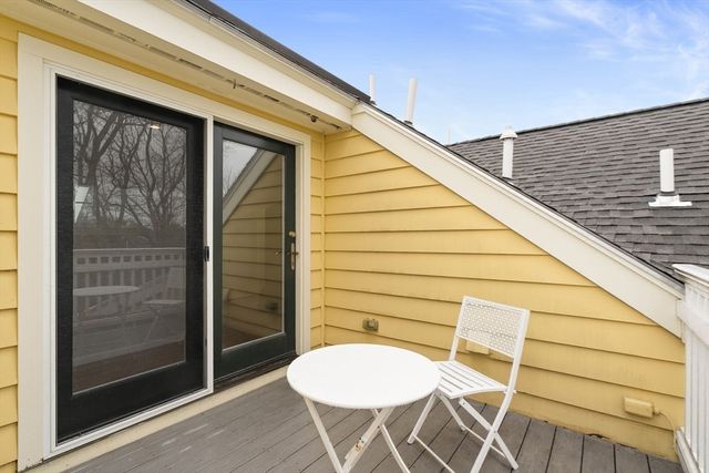 11 Russell Pl 11, Arlington, MA 02474