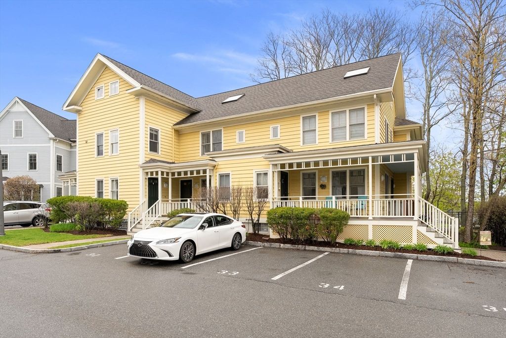 11 Russell Pl 11, Arlington, MA 02474