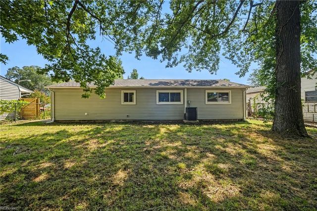 2940 Bamberg PL, Virginia Beach, VA 23453