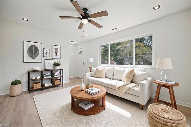 2940 Bamberg PL, Virginia Beach, VA 23453