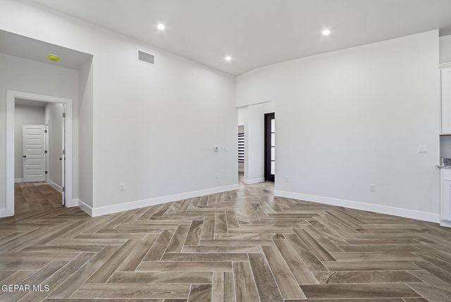 1412 NAMBI DESERT Drive, Chaparral, NM 88081