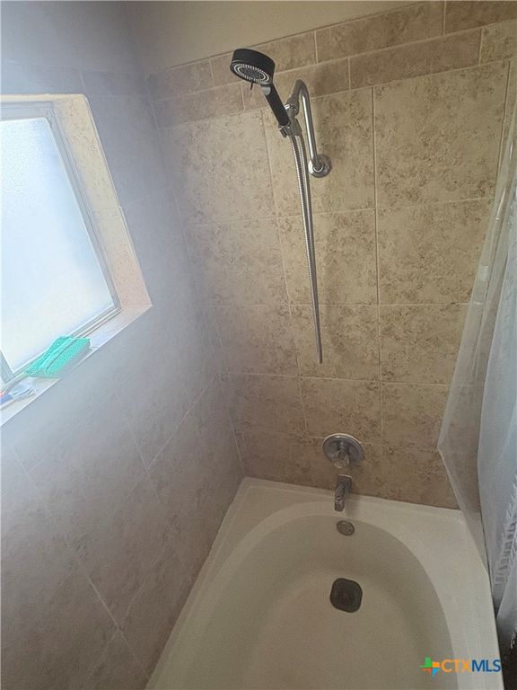 Image 5 of property listing at 2301 Cactus Drive, Killeen, TX 76549
