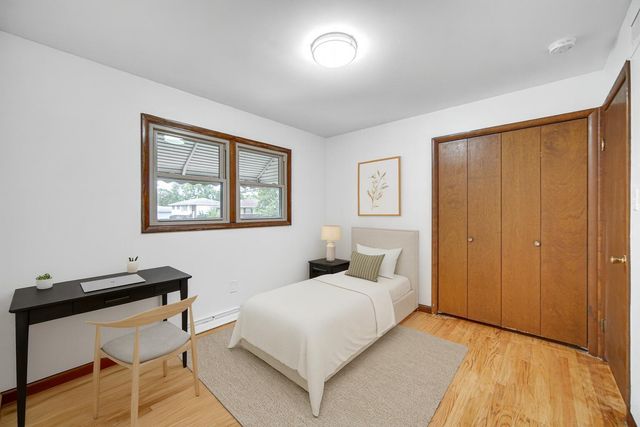 9211 Hawthorne Drive, Munster, IN 46321
