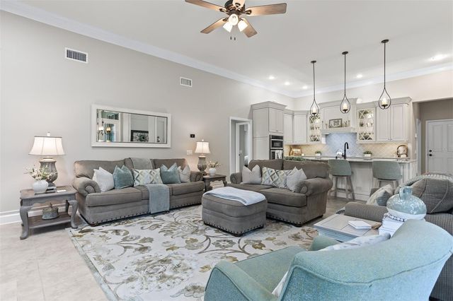 2867 DEER RUN, Tarpon Springs, FL 34688