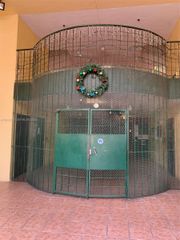 546 SW 1st St 403, Miami, FL 33130