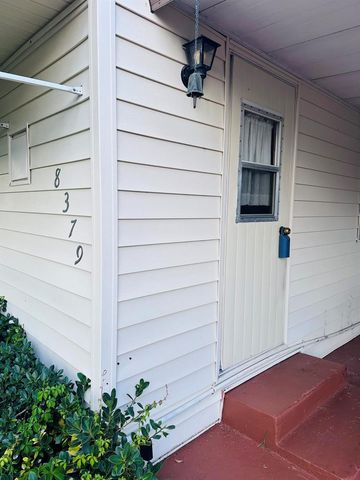 8379 SE Eagle Avenue, Hobe Sound, FL 33455