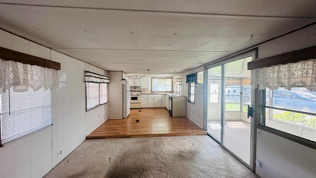 8379 SE Eagle Avenue, Hobe Sound, FL 33455