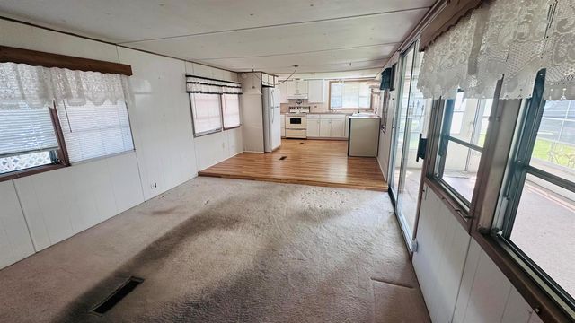 8379 SE Eagle Avenue, Hobe Sound, FL 33455