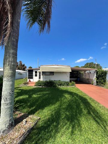 8379 SE Eagle Avenue, Hobe Sound, FL 33455