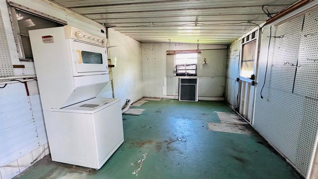 8379 SE Eagle Avenue, Hobe Sound, FL 33455