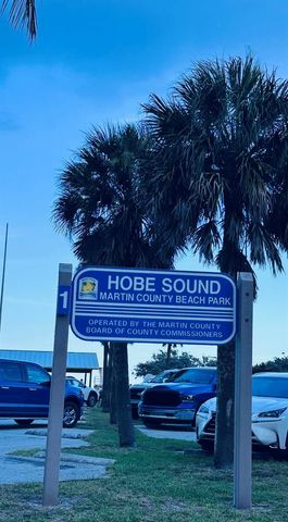 8379 SE Eagle Avenue, Hobe Sound, FL 33455