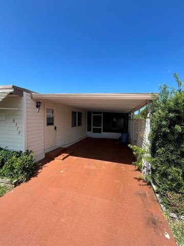 8379 SE Eagle Avenue, Hobe Sound, FL 33455