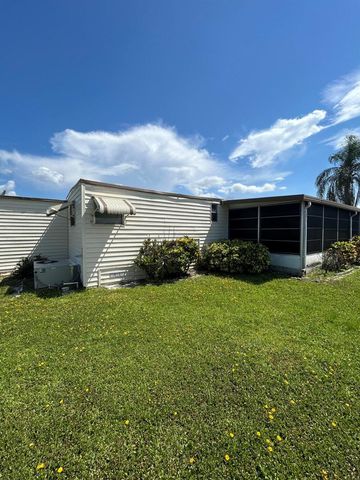 8379 SE Eagle Avenue, Hobe Sound, FL 33455