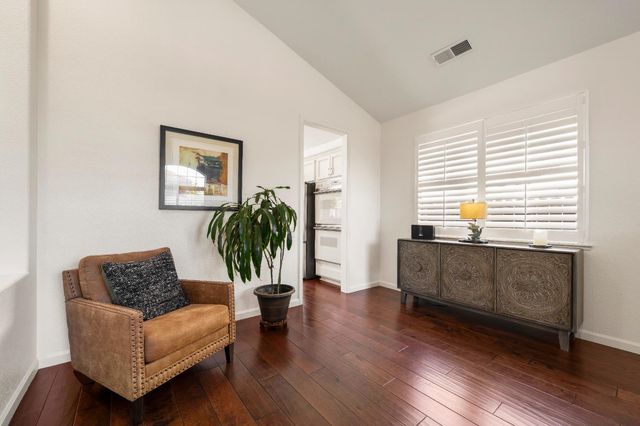 307 Russi Ct, Folsom, CA 95630