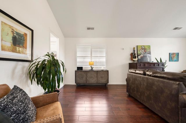 307 Russi Ct, Folsom, CA 95630