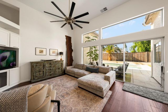 307 Russi Ct, Folsom, CA 95630