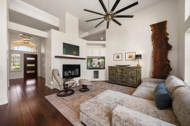 307 Russi Ct, Folsom, CA 95630