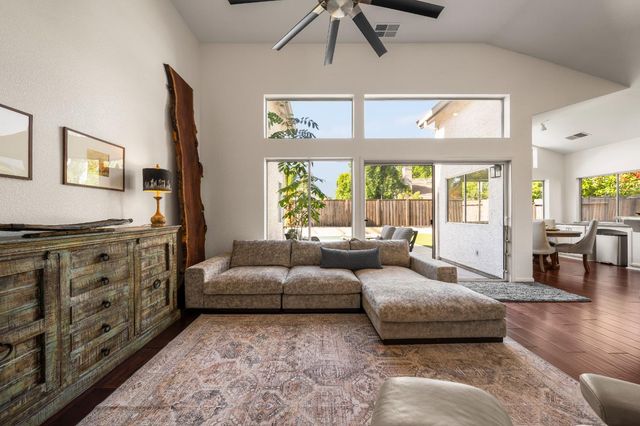 307 Russi Ct, Folsom, CA 95630