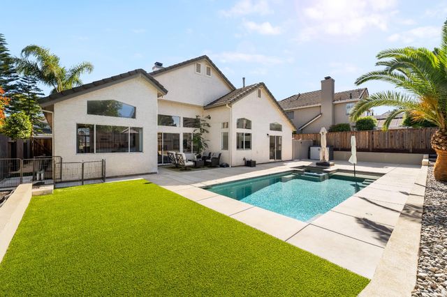 307 Russi Ct, Folsom, CA 95630