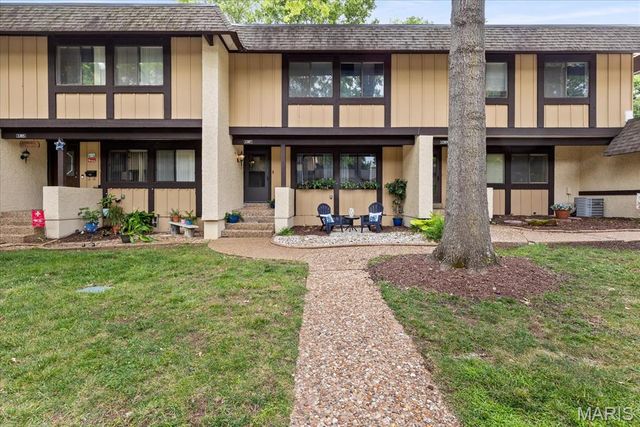 1387 Hampton Road C, St Peters, MO 63303