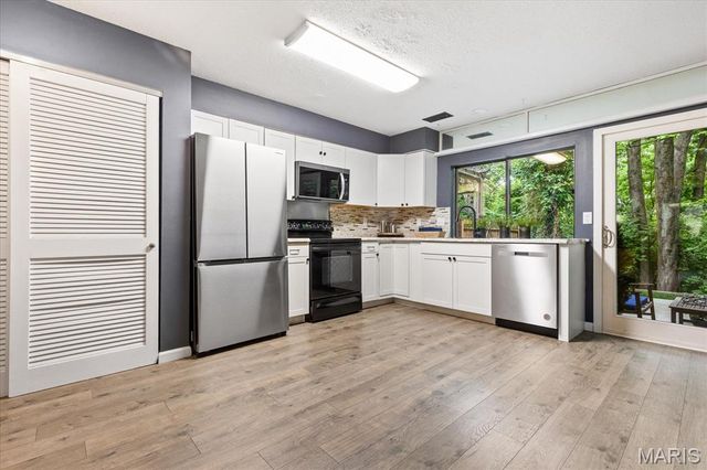 1387 Hampton Road C, St Peters, MO 63303