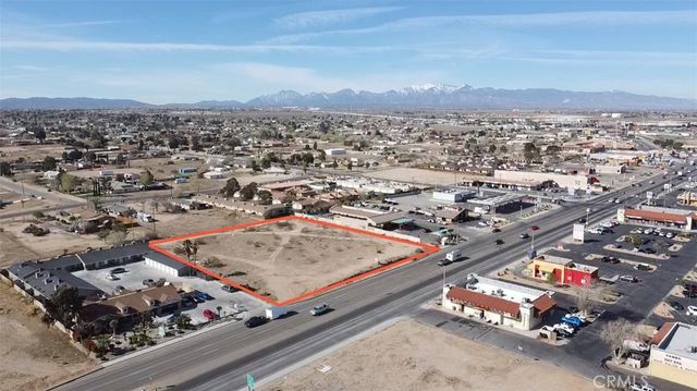 406031 05 Bear Valley Road, Hesperia, CA 92345