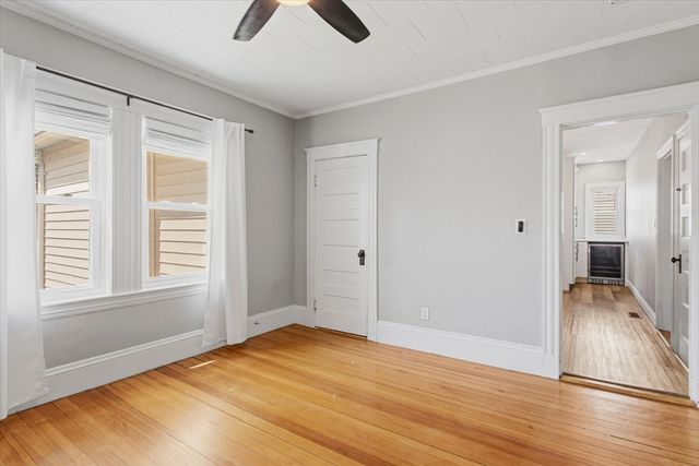 454 Quarry St 454, Quincy, MA 02169