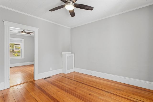 454 Quarry St 454, Quincy, MA 02169