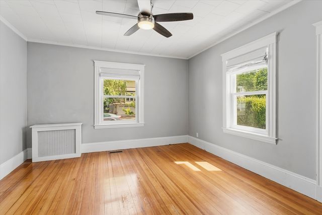 454 Quarry St 454, Quincy, MA 02169