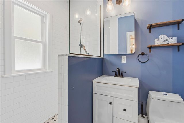 454 Quarry St 454, Quincy, MA 02169